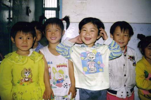 http://www.longpassages.org/images/China_Leshan_kindergarten_children.jpg