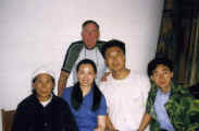 China Zhangjiajie Sun and family.jpg (19839 bytes)